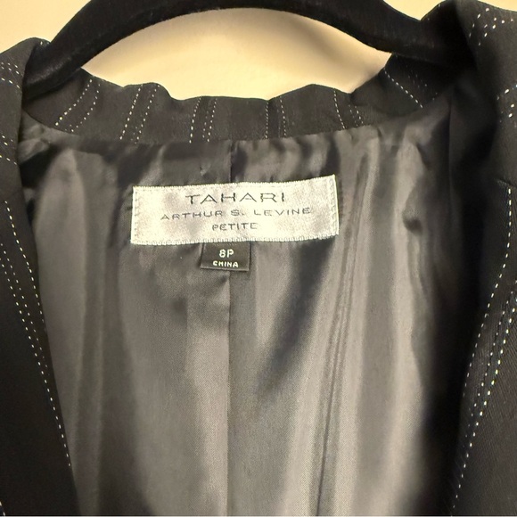 Tahari Black Classic Blazer with Notched Lapels - Picture 3 of 13